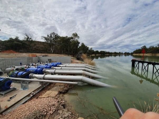 Captación de agua en ríos, lagos y represas con bombas anfibias HIGRA