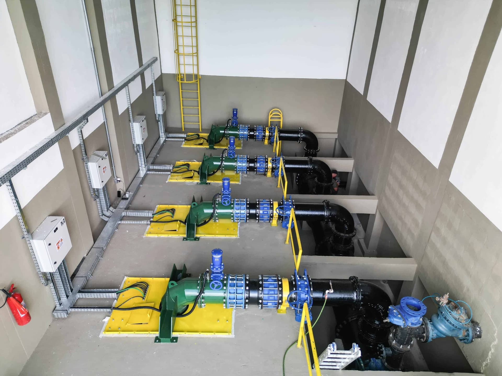 Retrofit CAERN, sustitución de eje vertical por bombas anfibias HIGRA en Extremoz RN