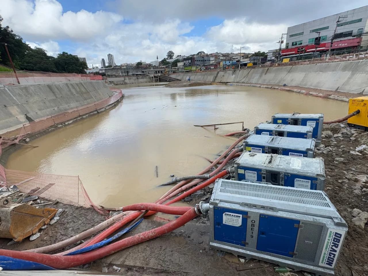 Bombeo de emergencia | Piscinão Capão Redondo: registro 1